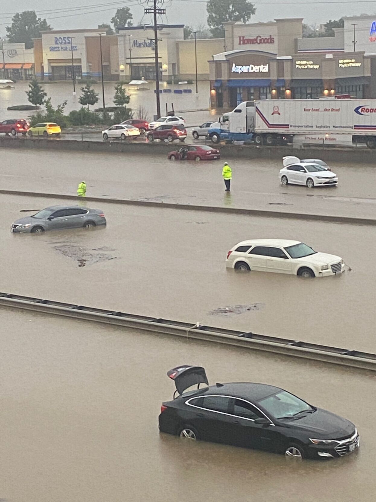 I-70 floods at Mid Rivers Mall